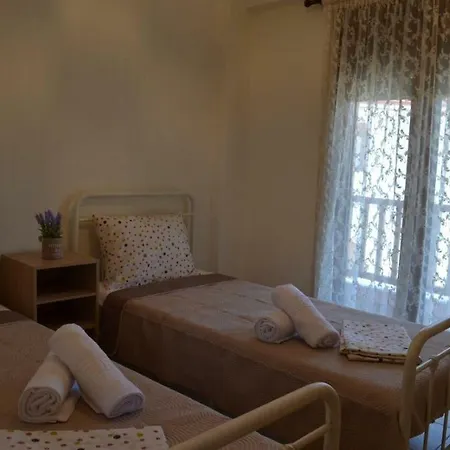 Дом отдыха Porto Paradise Неос-Мармарас